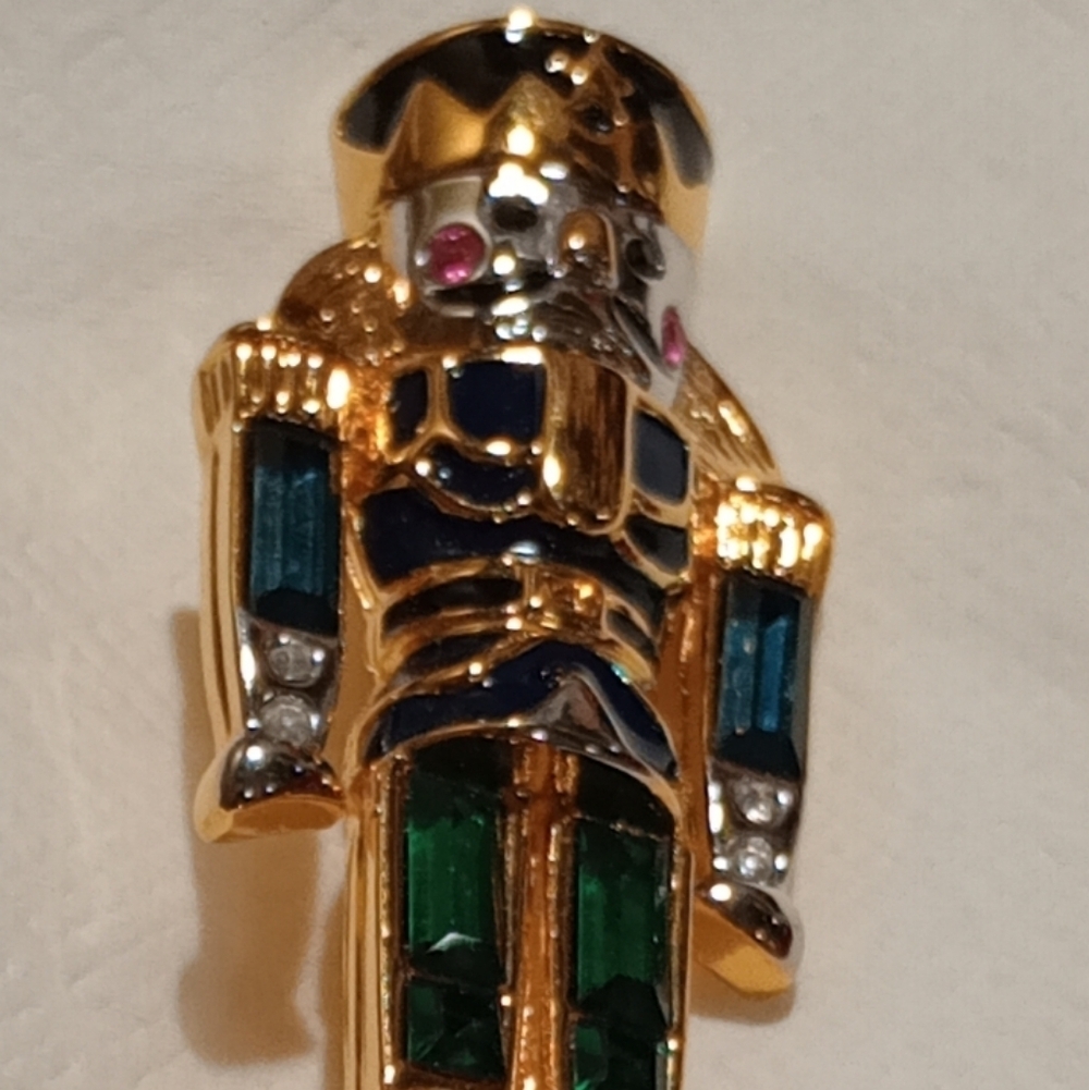 Monet Gold-Tone Brooch with Emerald-Green Stones and Navy Enamel